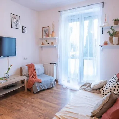 Z Ogrodkiem I Altana Apartamento Cracovia